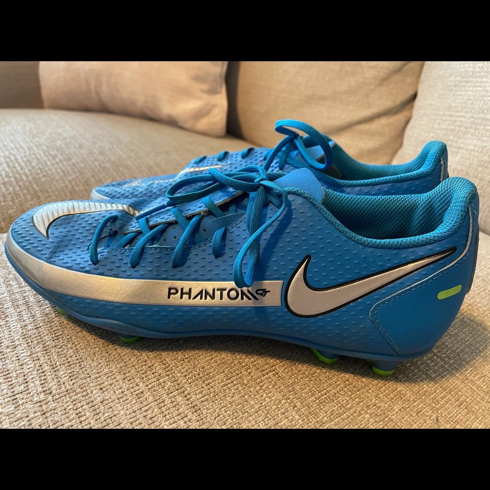 Nike Phantom Cleats